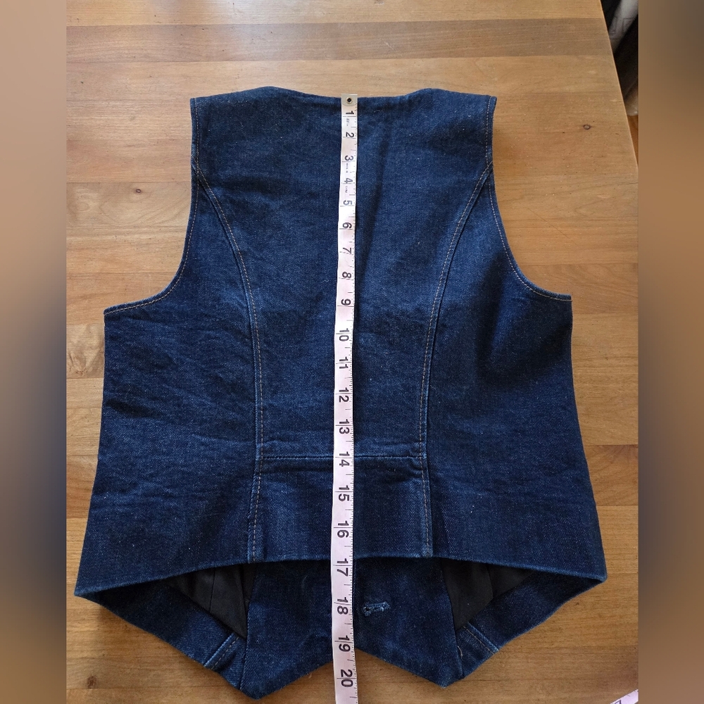 Paige Antonella Dark Wash Fitted Vest Size 4 NWOT. ($209 Retail) - Picture 9 of 13